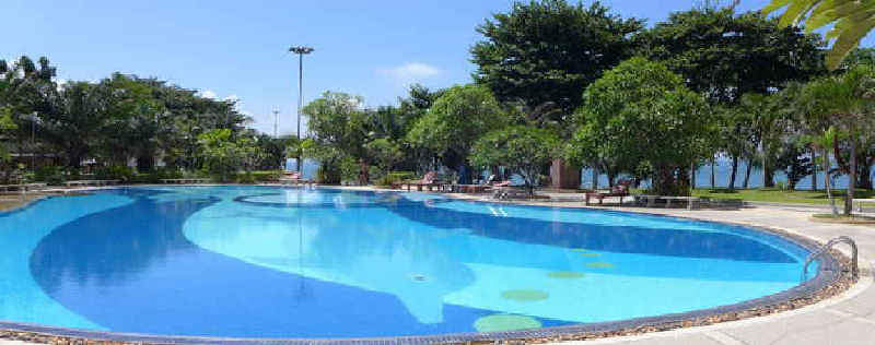La piscine en bord de mer, Arcadie Pattaya location mieux que l'hôtel